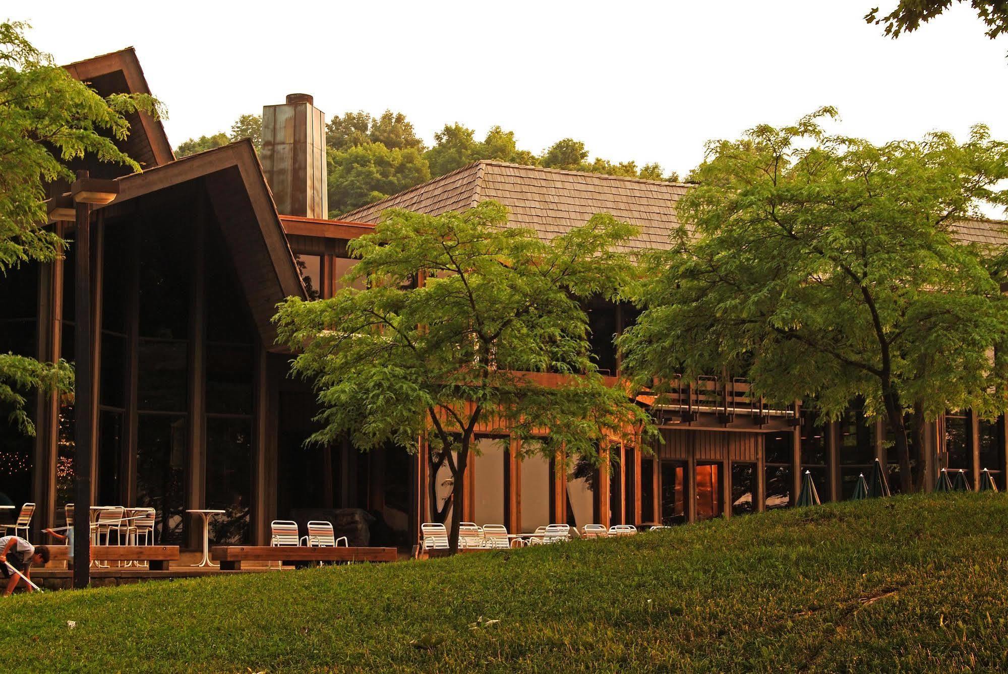 Mohican Lodge And Conference Center Perrysville Dış mekan fotoğraf