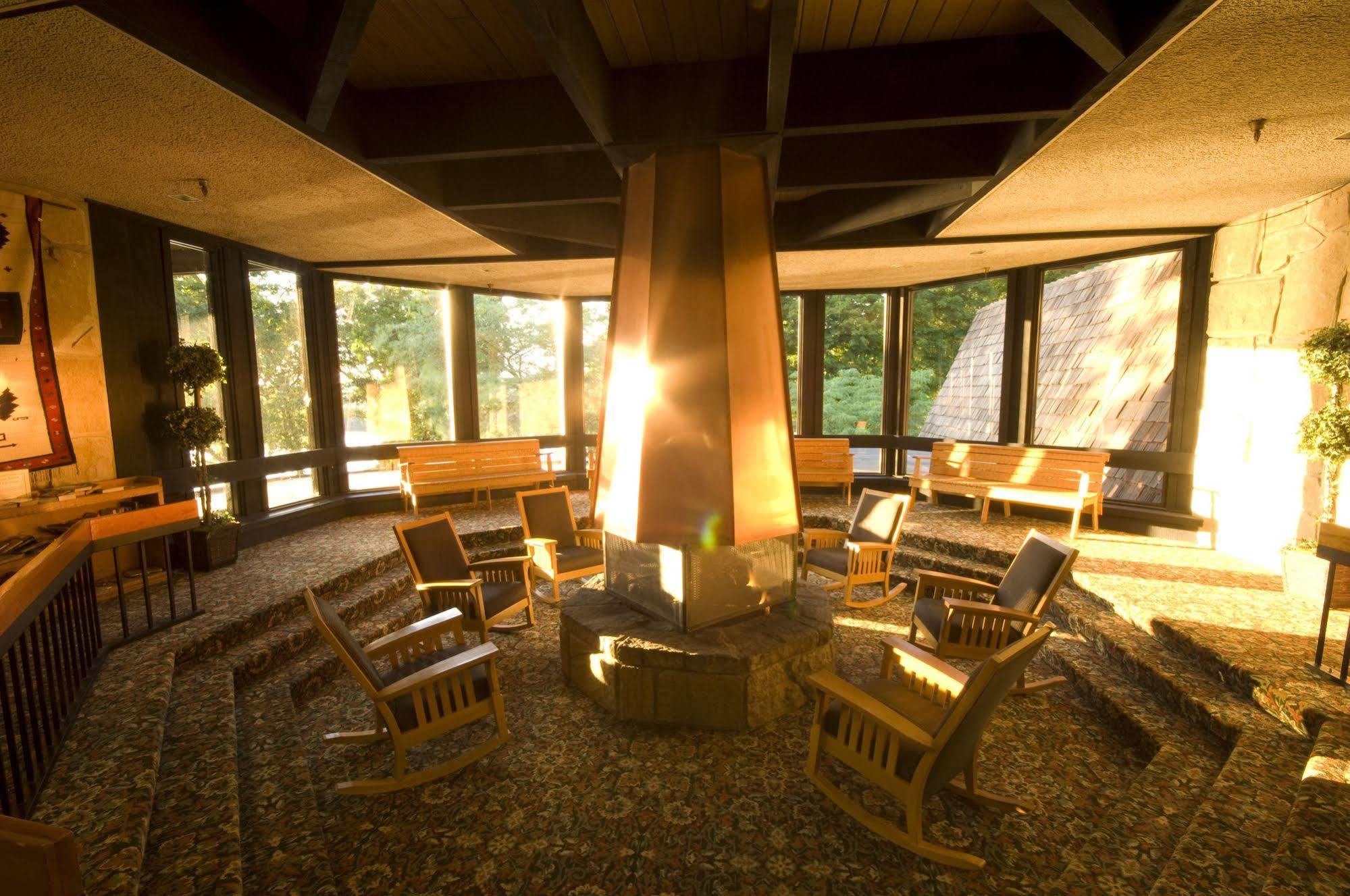 Mohican Lodge And Conference Center Perrysville Dış mekan fotoğraf