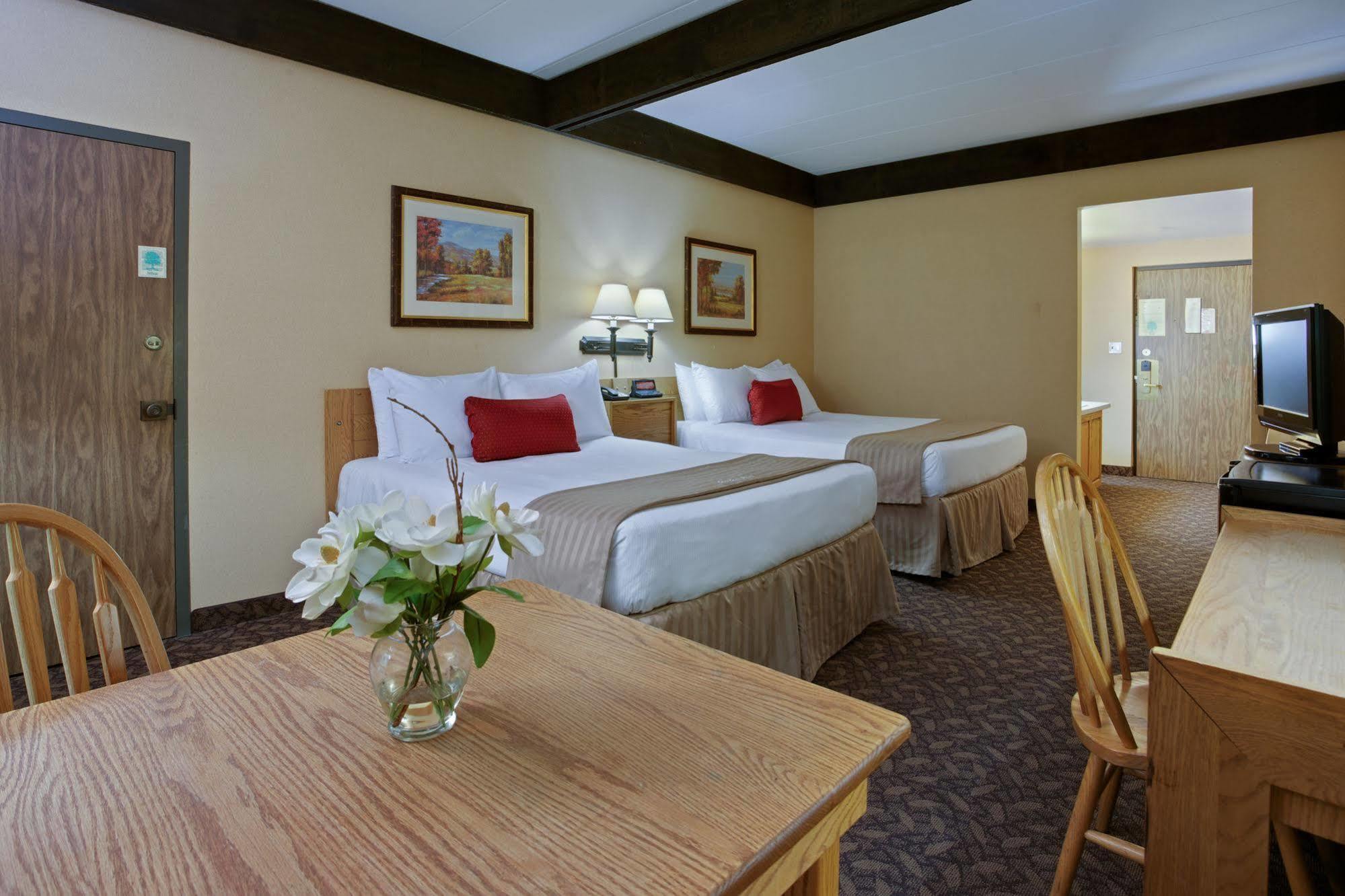 Mohican Lodge And Conference Center Perrysville Dış mekan fotoğraf
