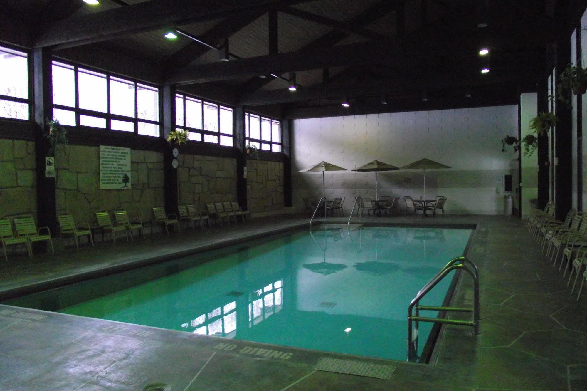 Mohican Lodge And Conference Center Perrysville Dış mekan fotoğraf